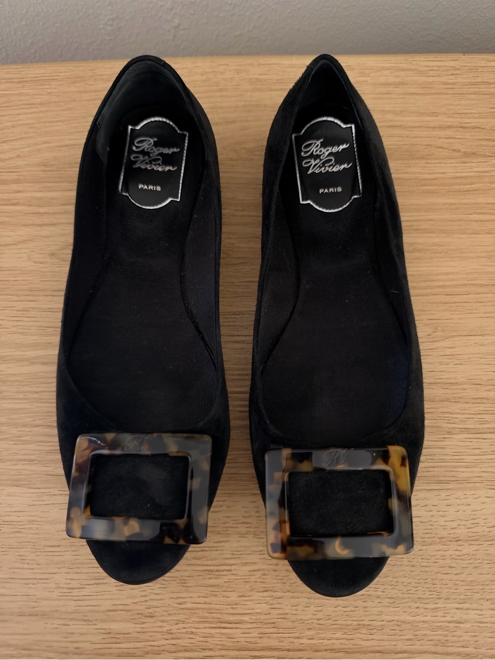 Roger Vivier Black Suede Ballet Flats with Tortoiseshell Buckle Accent Size 7.5